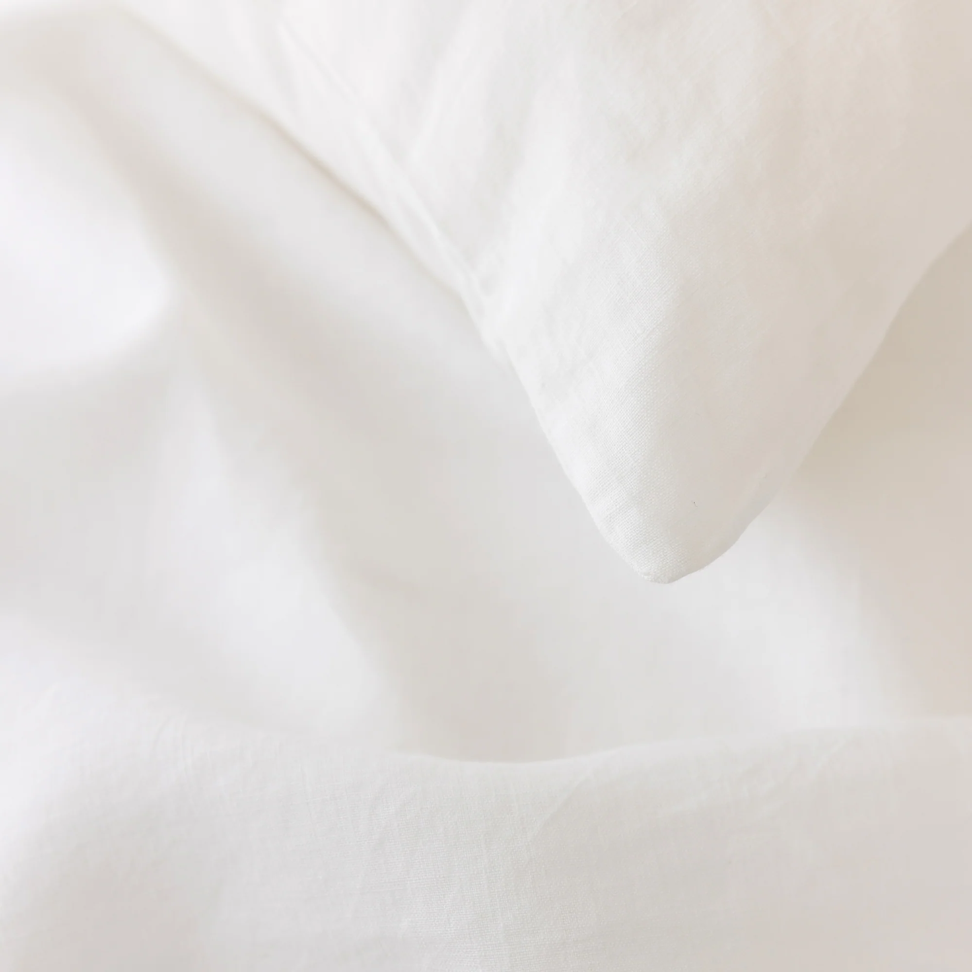 Brilliant White Linen Duvet - Image 5