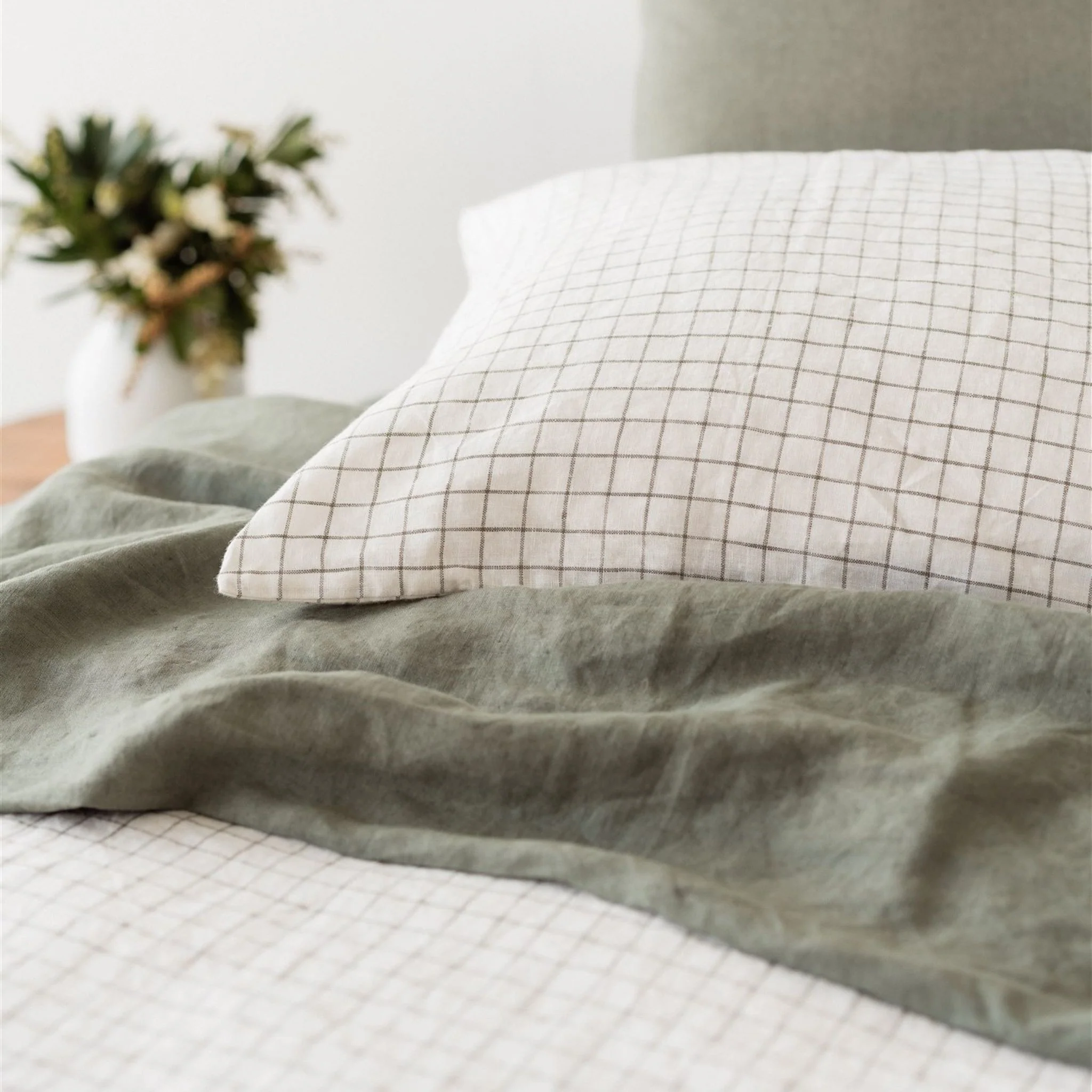 Cactus Grid Linen Duvet - Image 6