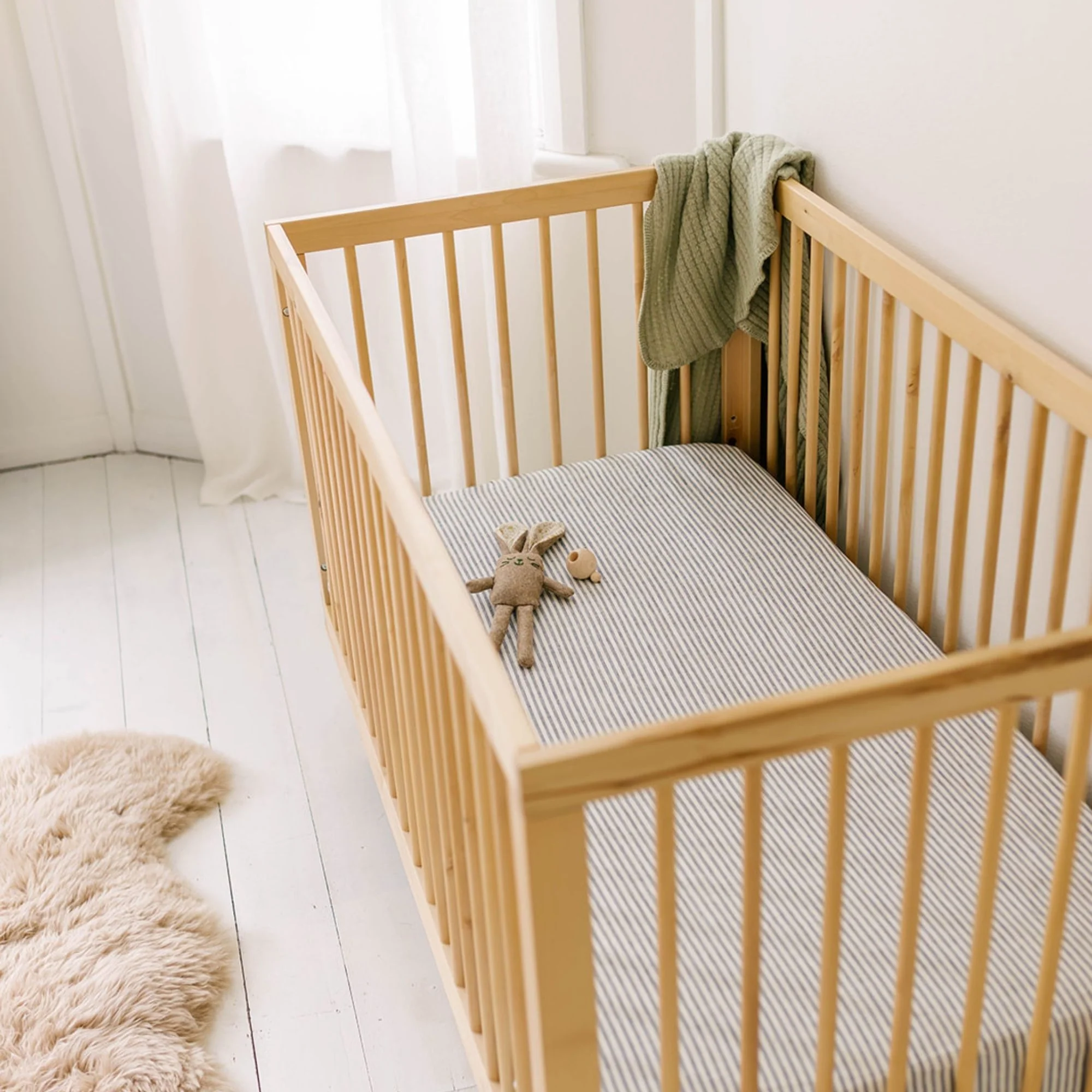 Navy Stripes Linen Cot/Bassinet Sheet - Image 4