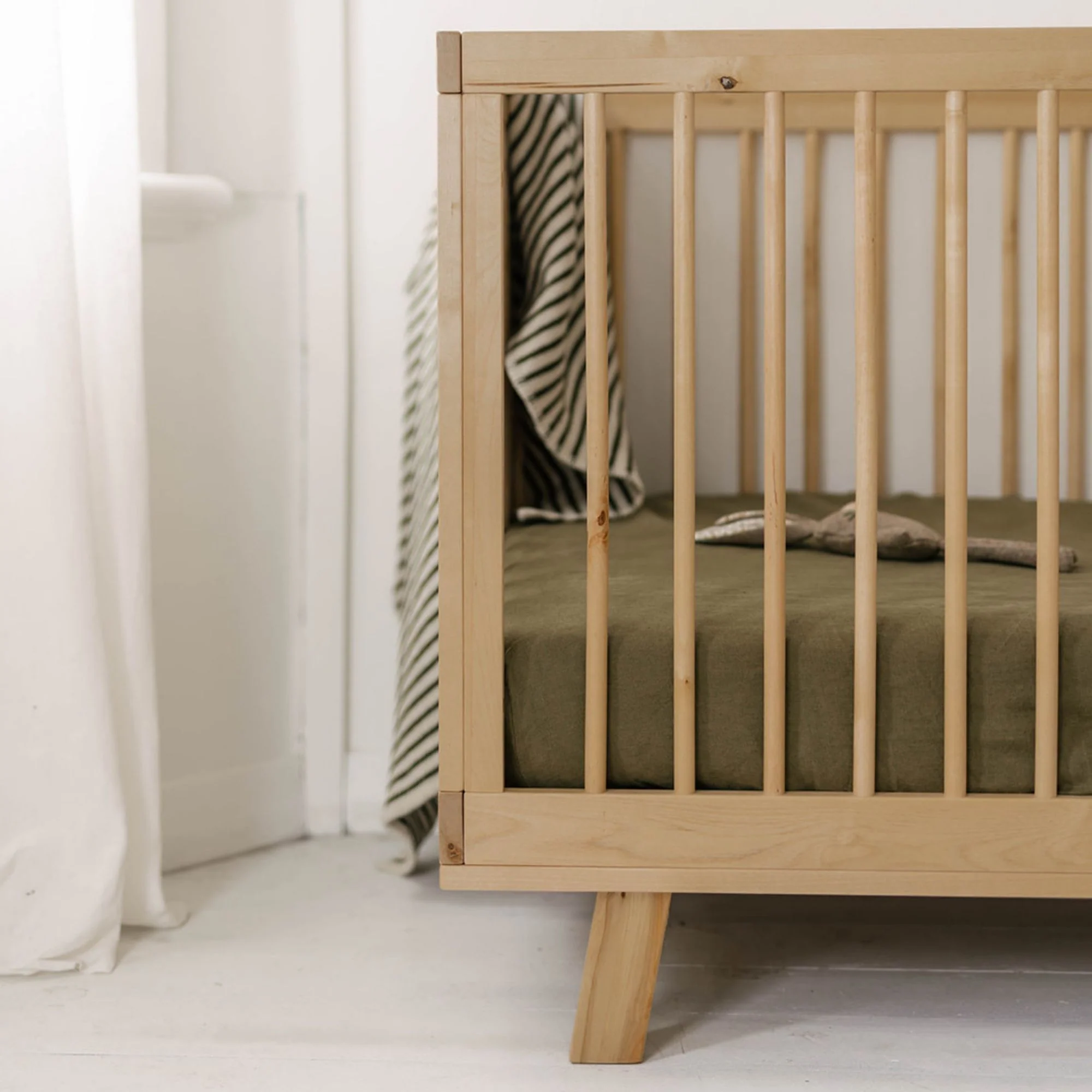 Olive Linen Cot/Bassinet Sheet - Image 3