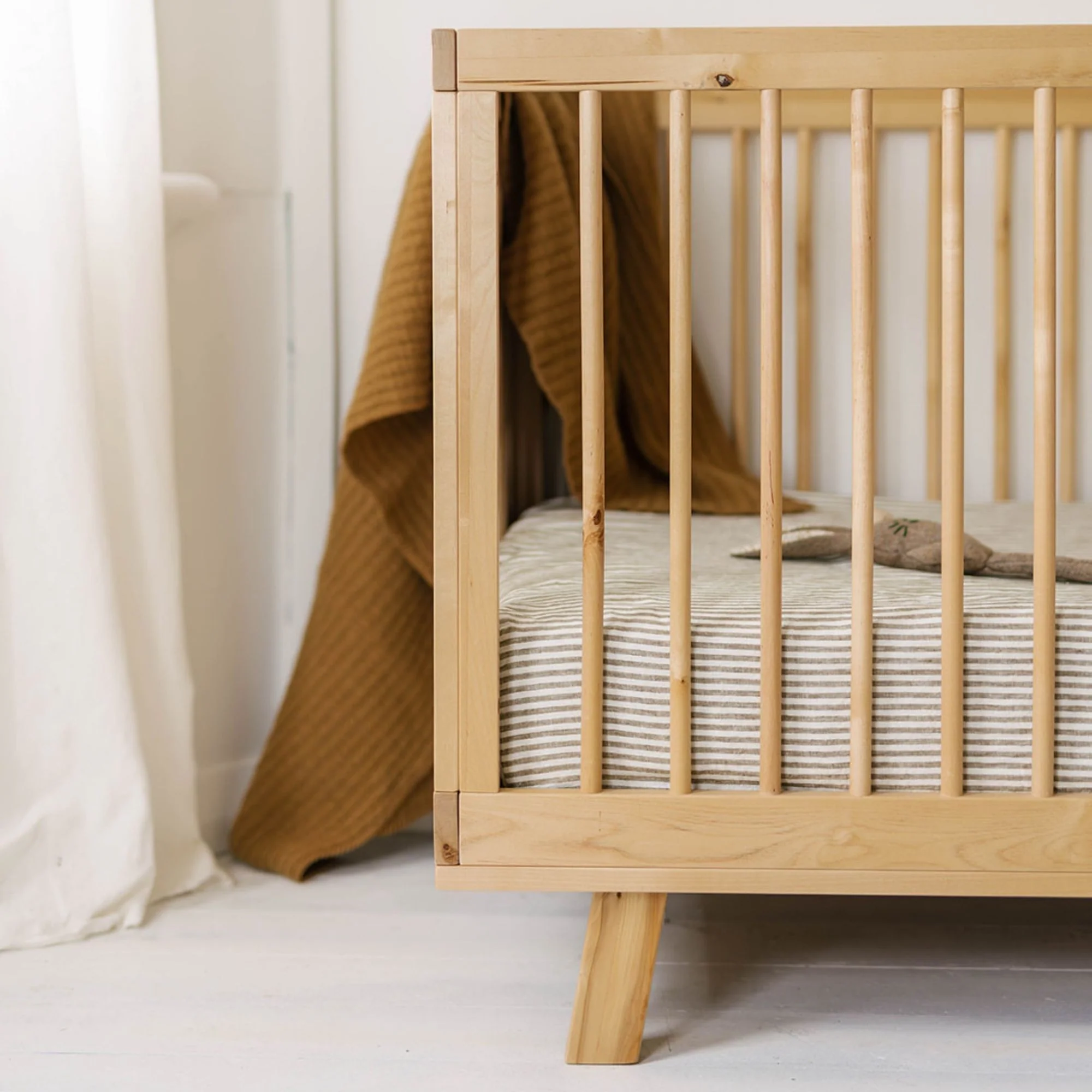 Olive Stripes Linen Cot/Bassinet Sheet - Image 3