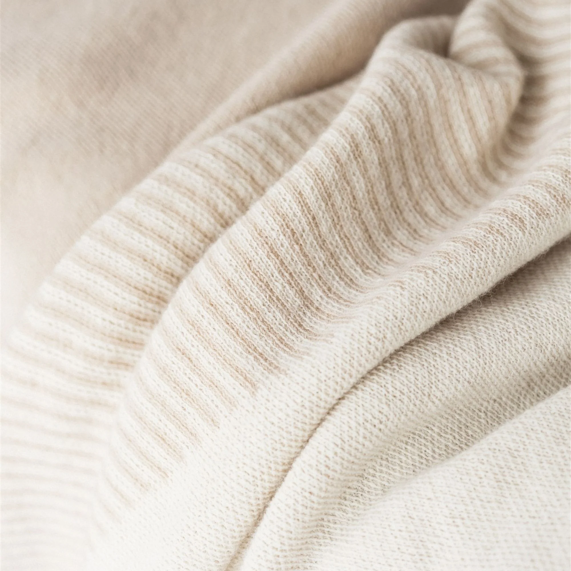 Pampas Geometric Wool Throw Blanket - Image 4