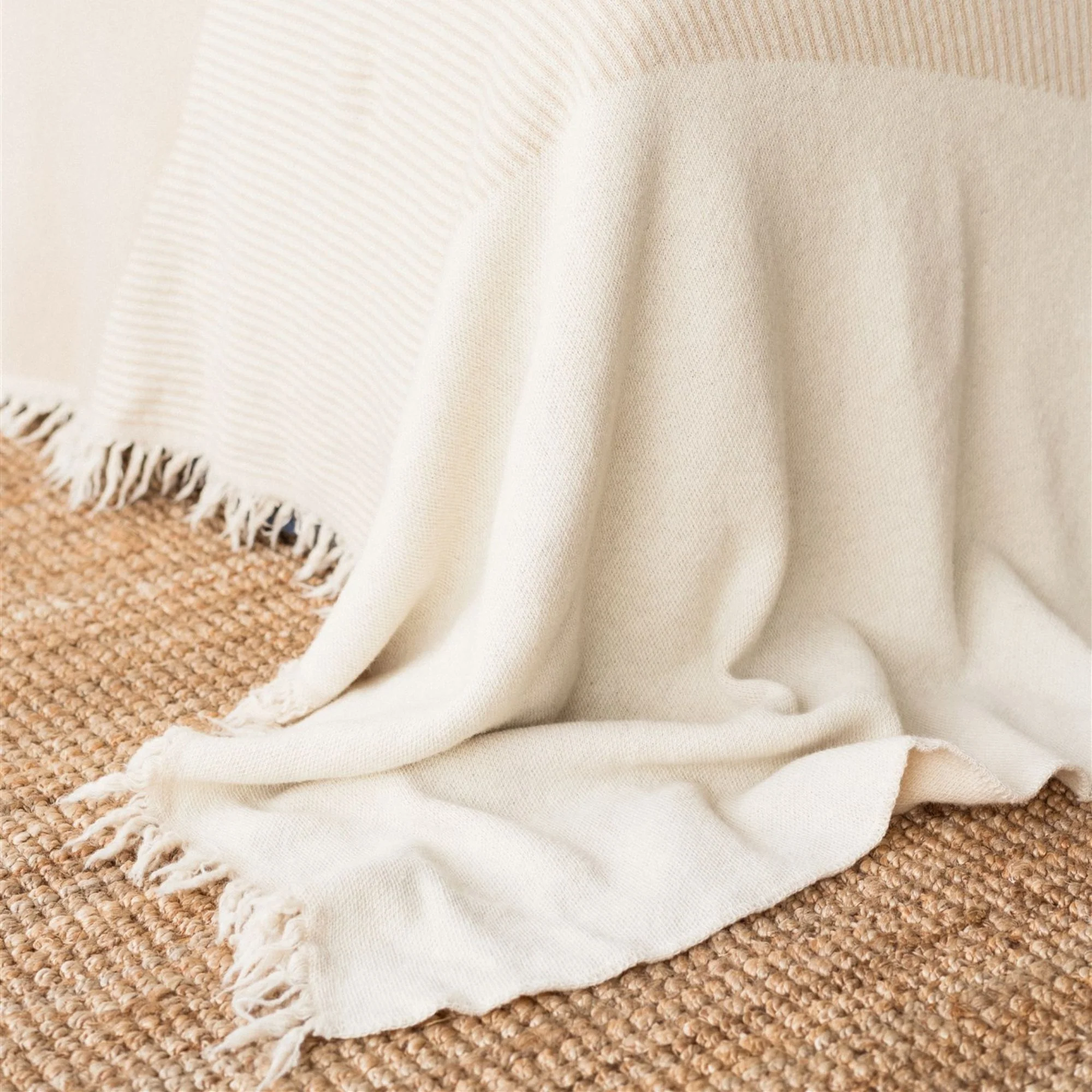 Pampas Geometric Wool Throw Blanket - Image 8