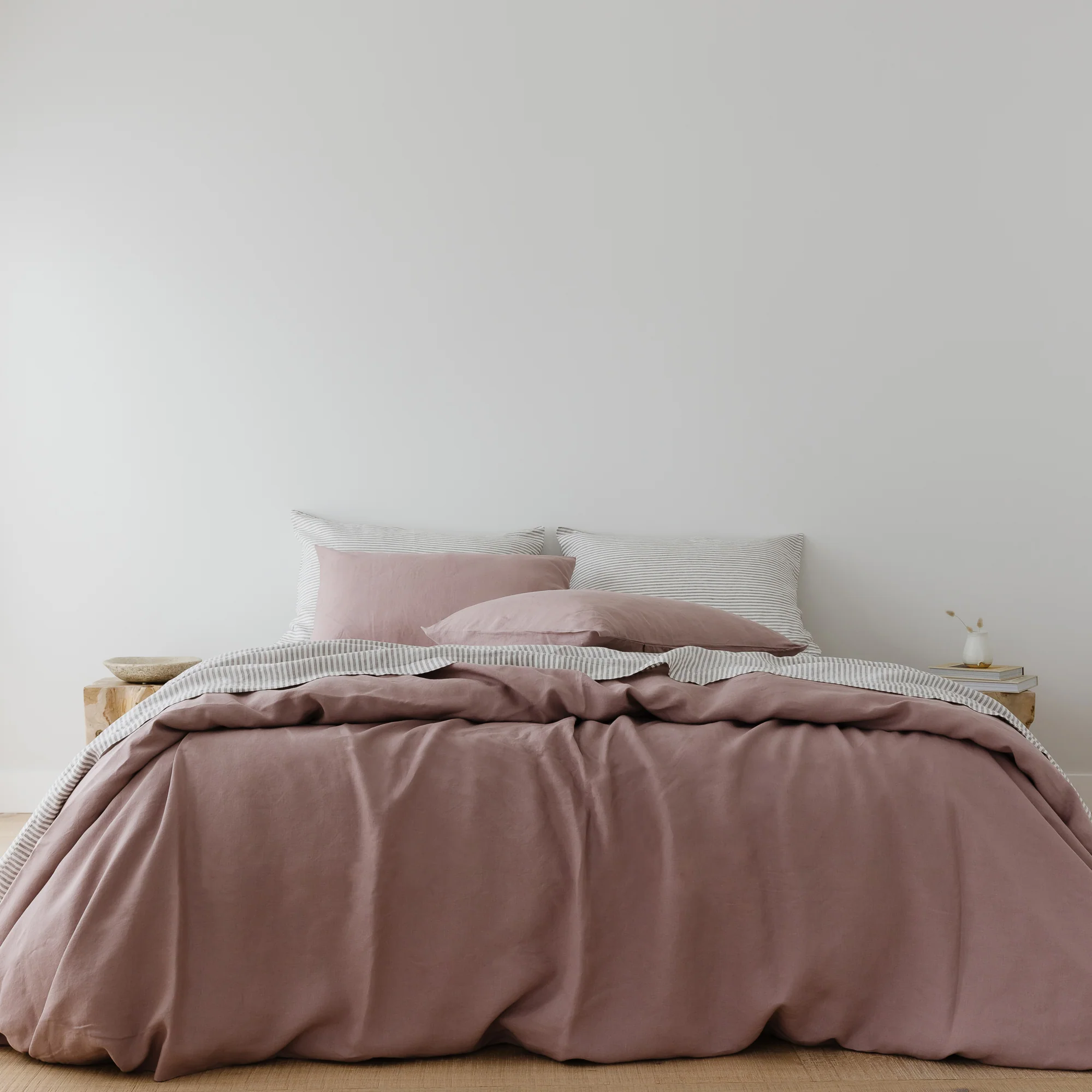 Rosewood Pink Linen Duvet - Image 7