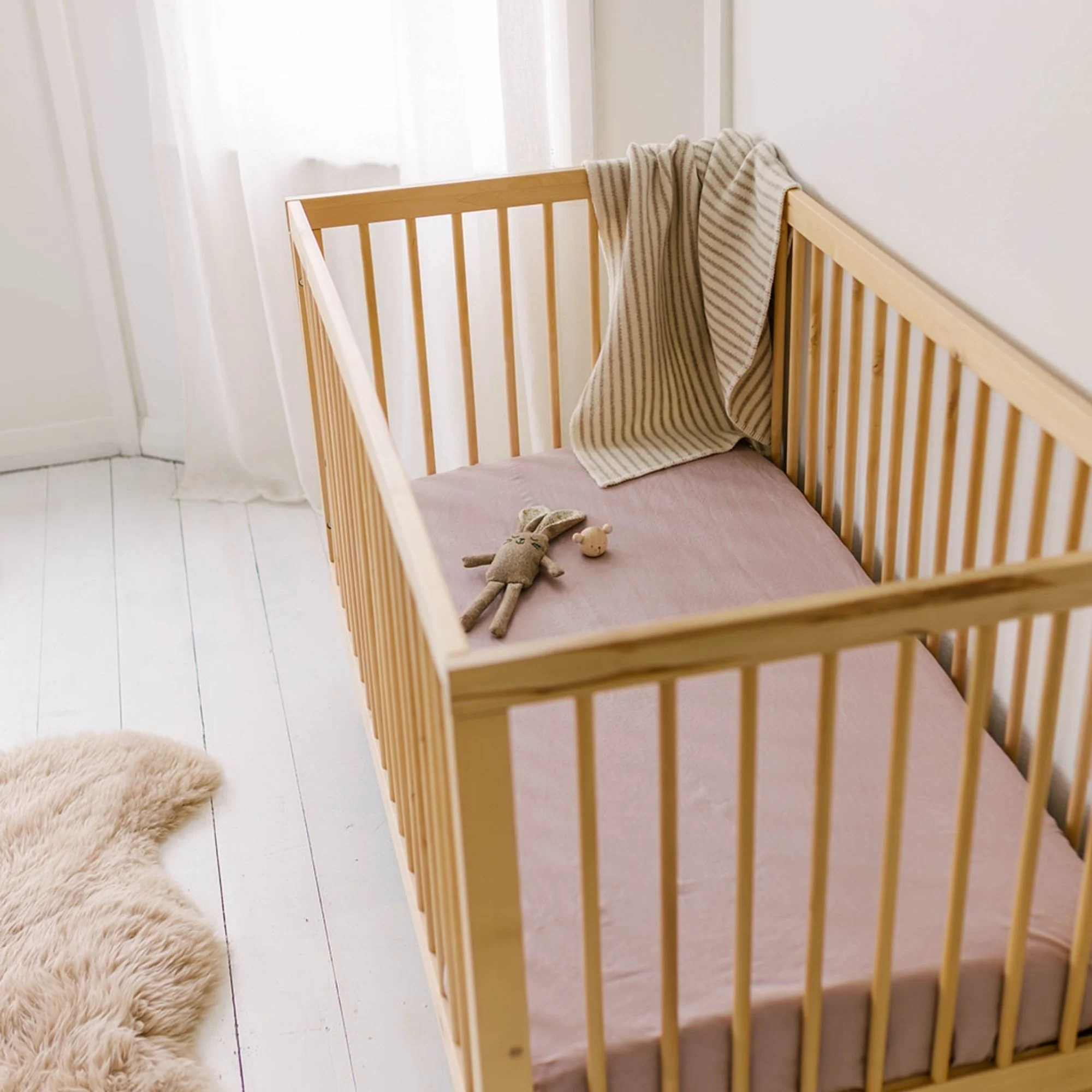 Rosewood Pink Linen Cot/Bassinet Sheet - Image 4