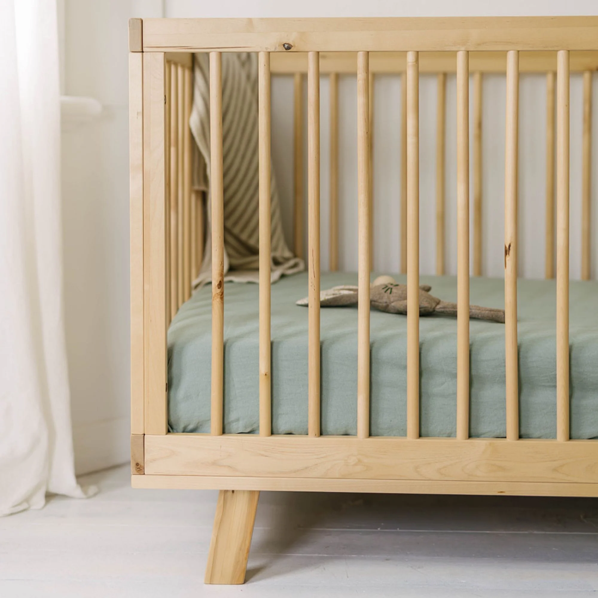 Sage Green Linen Cot/Bassinet Sheet - Image 3